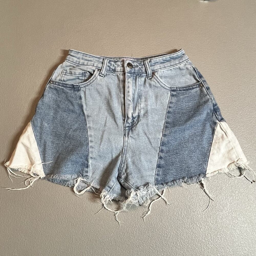 High Waisted Patchwork Mixed Denim Shortie Jean Shorts Raw hem Size 3 / 26W boho